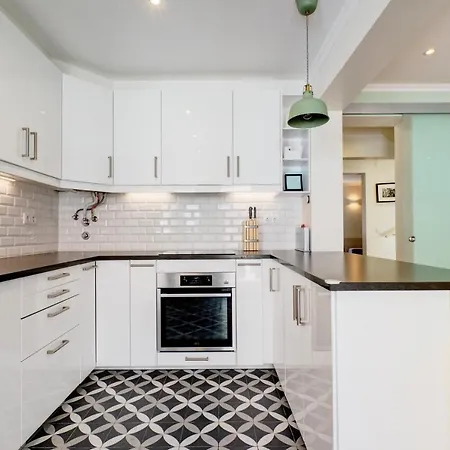 Comfortable Town House In Quiet Area By Lovelystay Lisboa
