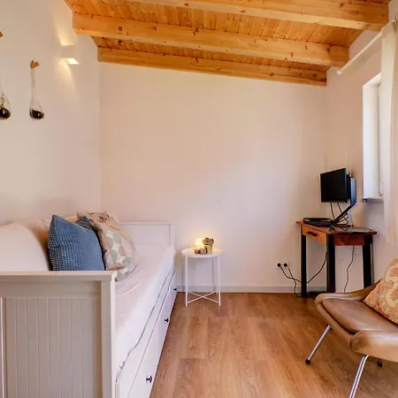 Comfortable Town House In Quiet Area By Lovelystay * ליסבון