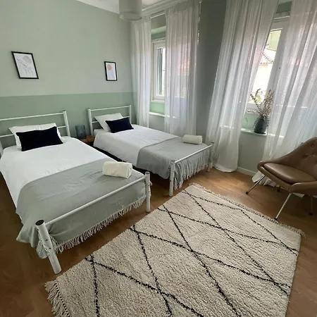 Comfortable Town House In Quiet Area By Lovelystay