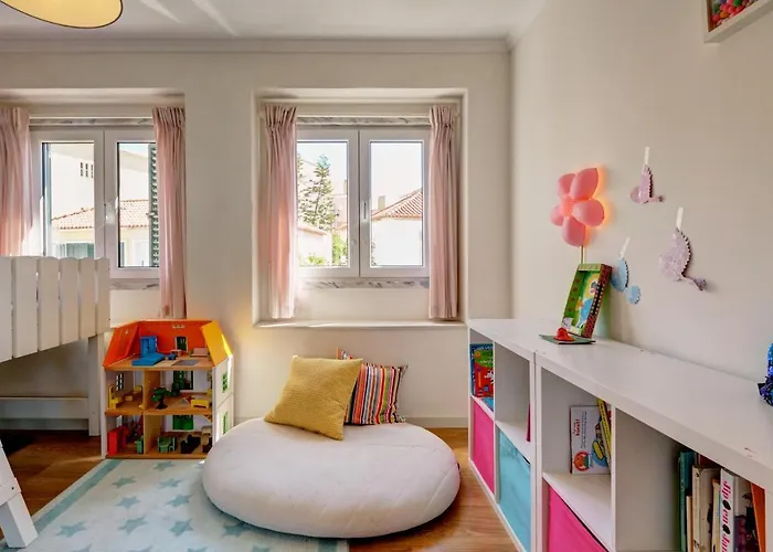 Comfortable Town House In Quiet Area By Lovelystay Дом отдыха Лиссабон