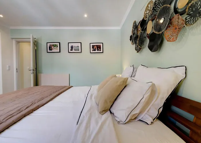 Comfortable Town House In Quiet Area By Lovelystay