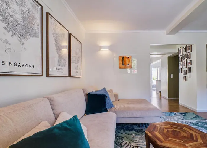 Comfortable Town House In Quiet Area By Lovelystay Дом отдыха