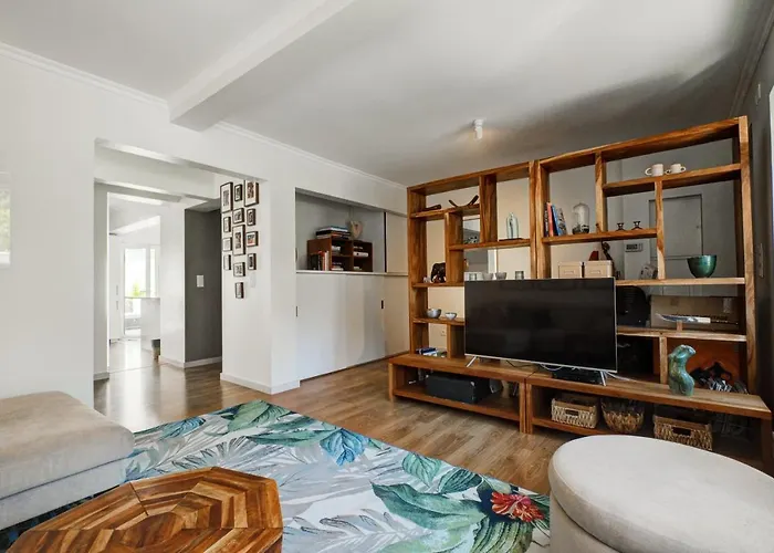 Дом отдыха Comfortable Town House In Quiet Area By Lovelystay Лиссабон