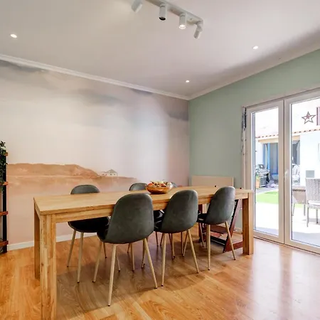 Comfortable Town House In Quiet Area By Lovelystay