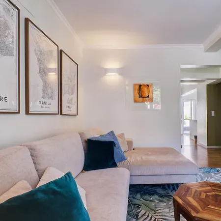 Comfortable Town House In Quiet Area By Lovelystay Дом отдыха