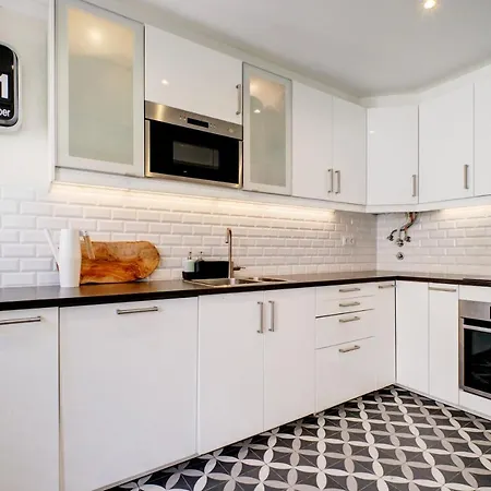 Comfortable Town House In Quiet Area By Lovelystay Ferienhaus *